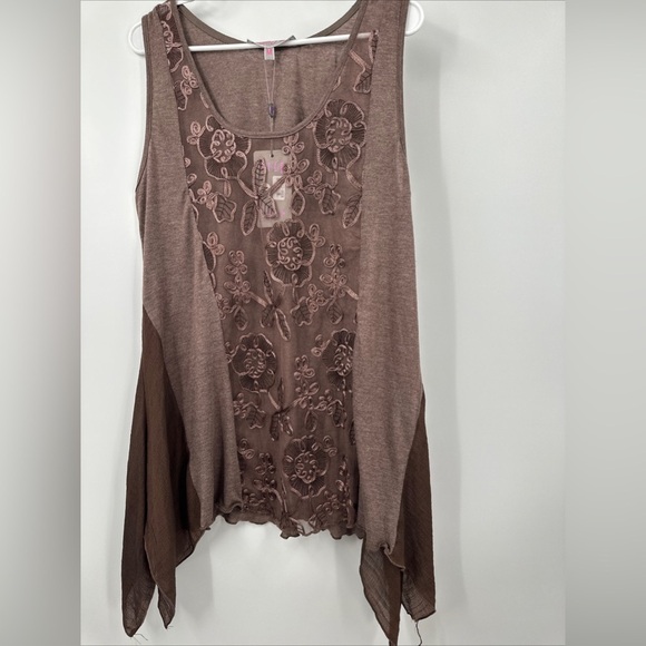 Pretty Angel Brown Floral Tunic Top - Picture 1 of 5